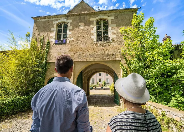 Chateau De La Tourlandry